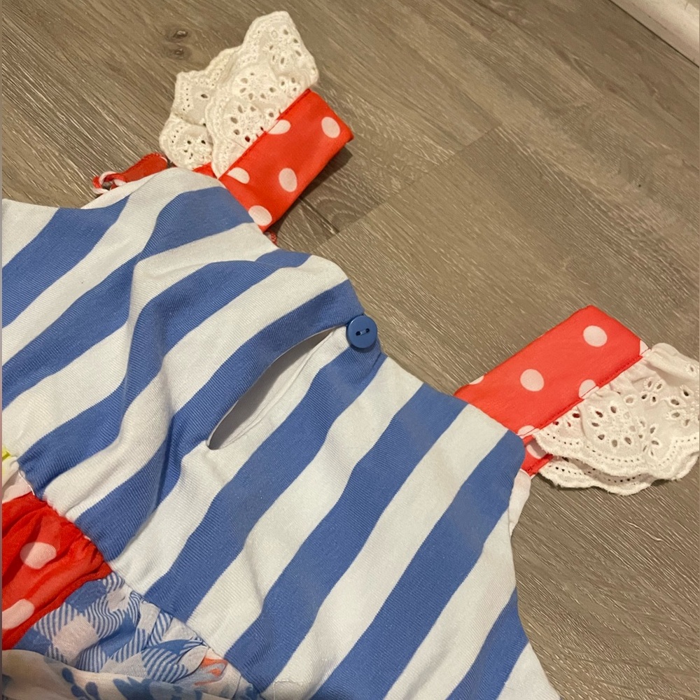 Beautiful red boutique dresses for young girl 4T - Picture 10 of 12